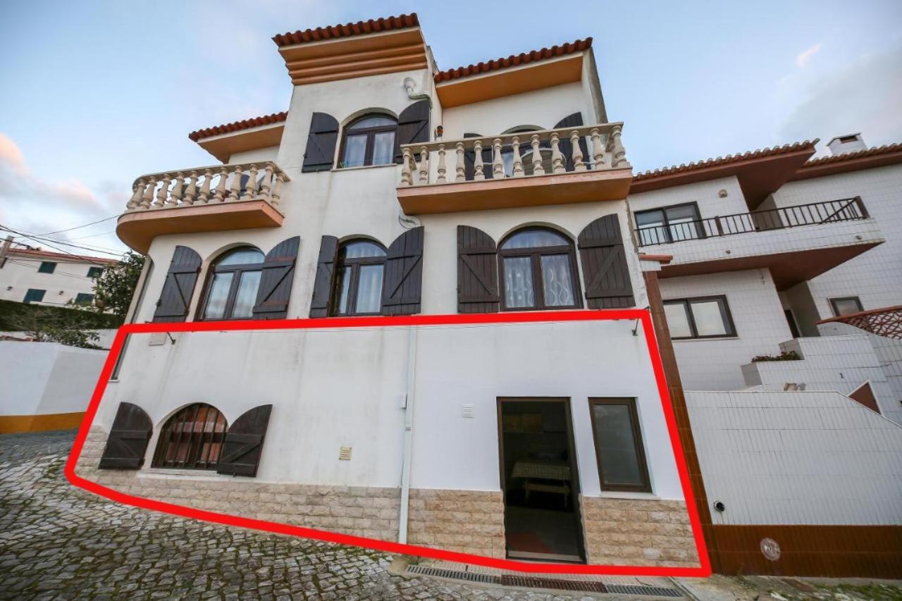 Casa Da Tia Laura Apartment Nazare Exterior photo